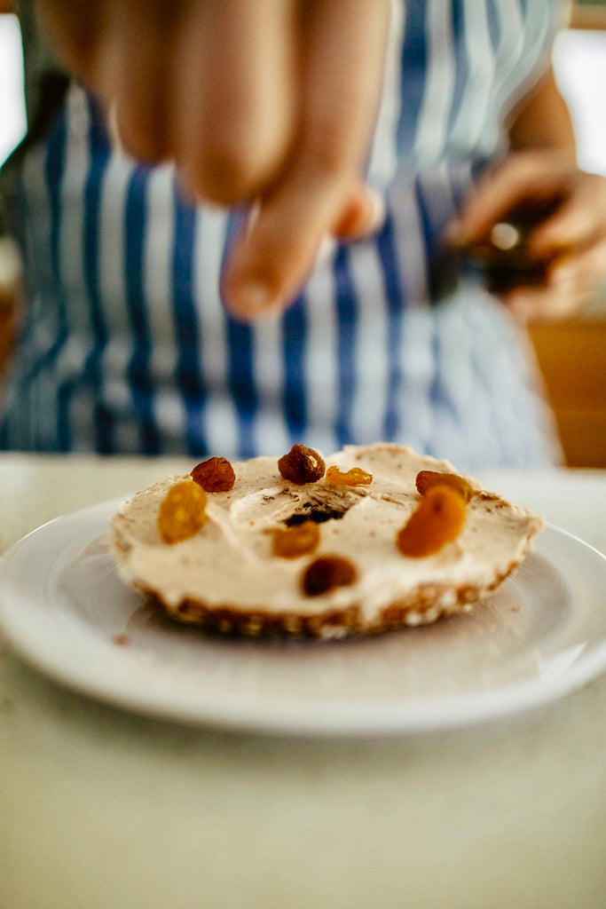 Bagel spread made with cinnamon almond butter and cream cheese. For afternoon snack or breakfast.