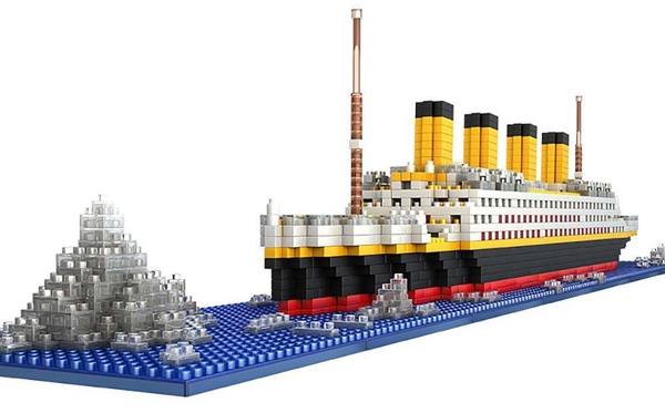 titanic building block set