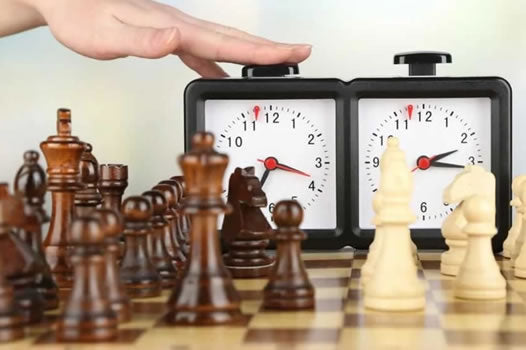 Play chess online against a computer opponent. Set the level from easy to  master, and get hints on how to win!