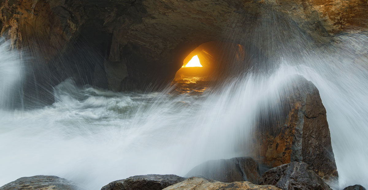 beach cave on the oregon coast