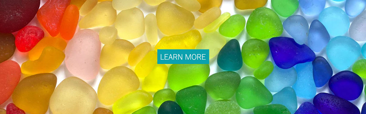where does sea glass get its color