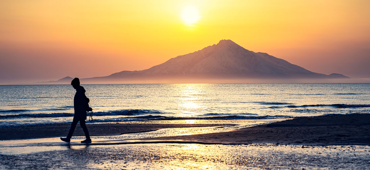 beachcombing i hokkaido Japan