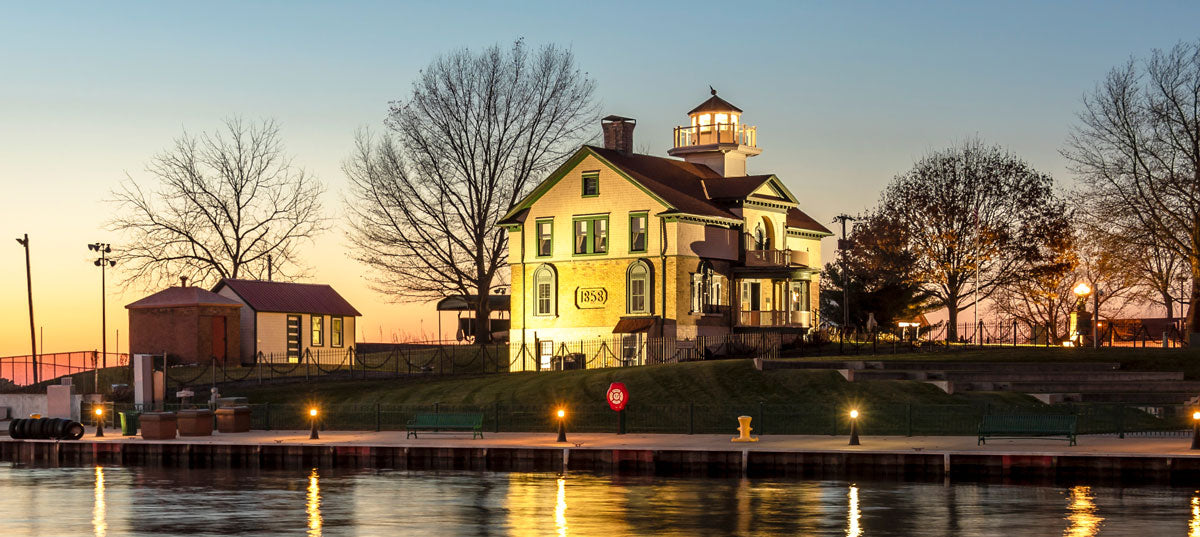 michigan lighthouse with female light keeper