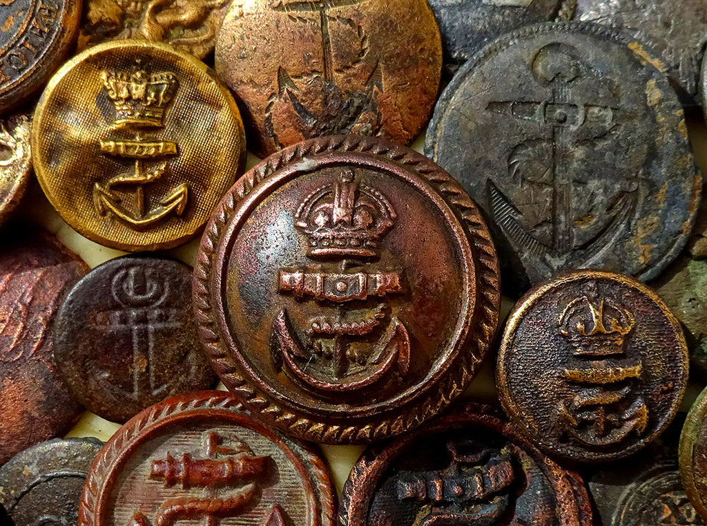 london sailor buttons with anchors