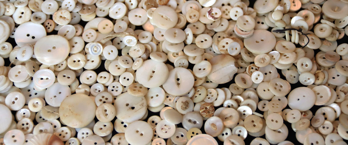 buttons made from shells on the mississippi river
