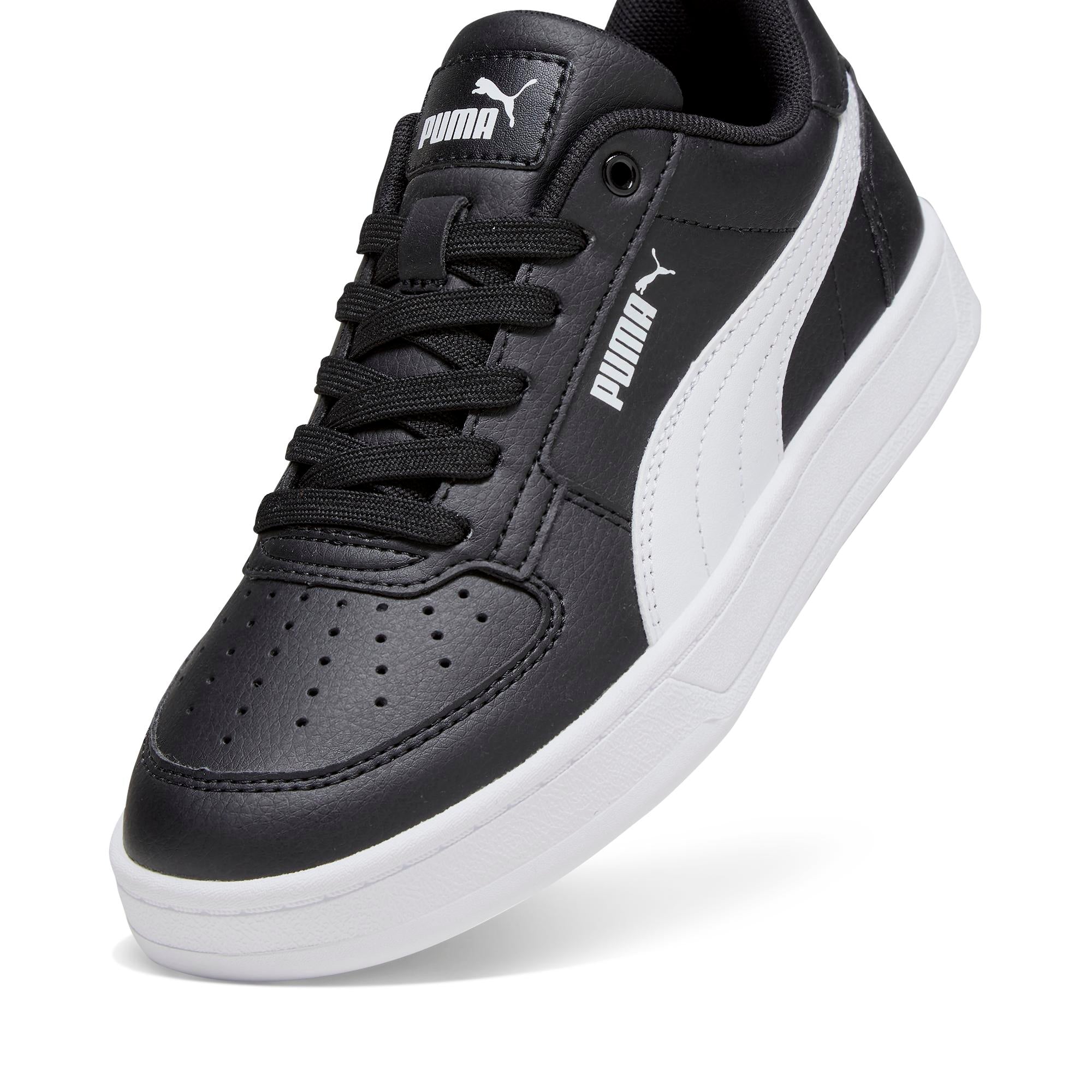 Puma nere shop suola bianca