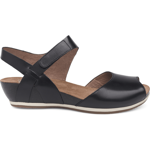 nike tanjun sandals nordstrom rack