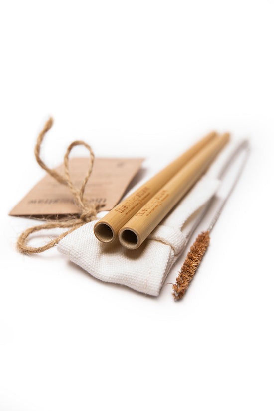 https://cdn.shopify.com/s/files/1/0016/8457/0215/products/COCKTAIL-BAMBOO-STRAWS-2-PACK-4_550x.jpg?v=1541554586