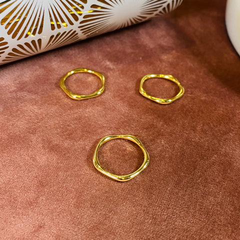 https://bellamayford.com/blogs/news/introducing-timeless-small-hoop-drop-earrings-gold