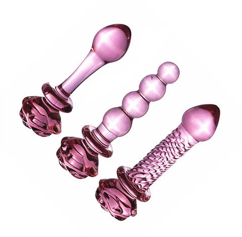 Vue de haut de trois plug anal en cristal de verre rose-Le Royaume Du Plug