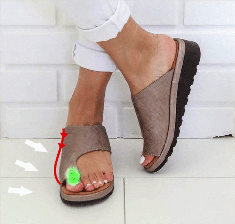 correct toe comfy sandals