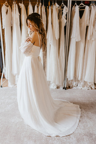 modern wedding dress with detachable sleeves