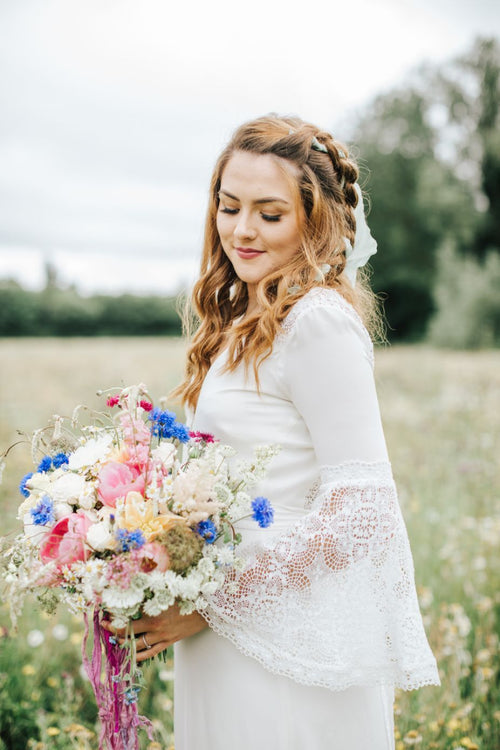 Flower meadow inspired wedding – Indiebride London