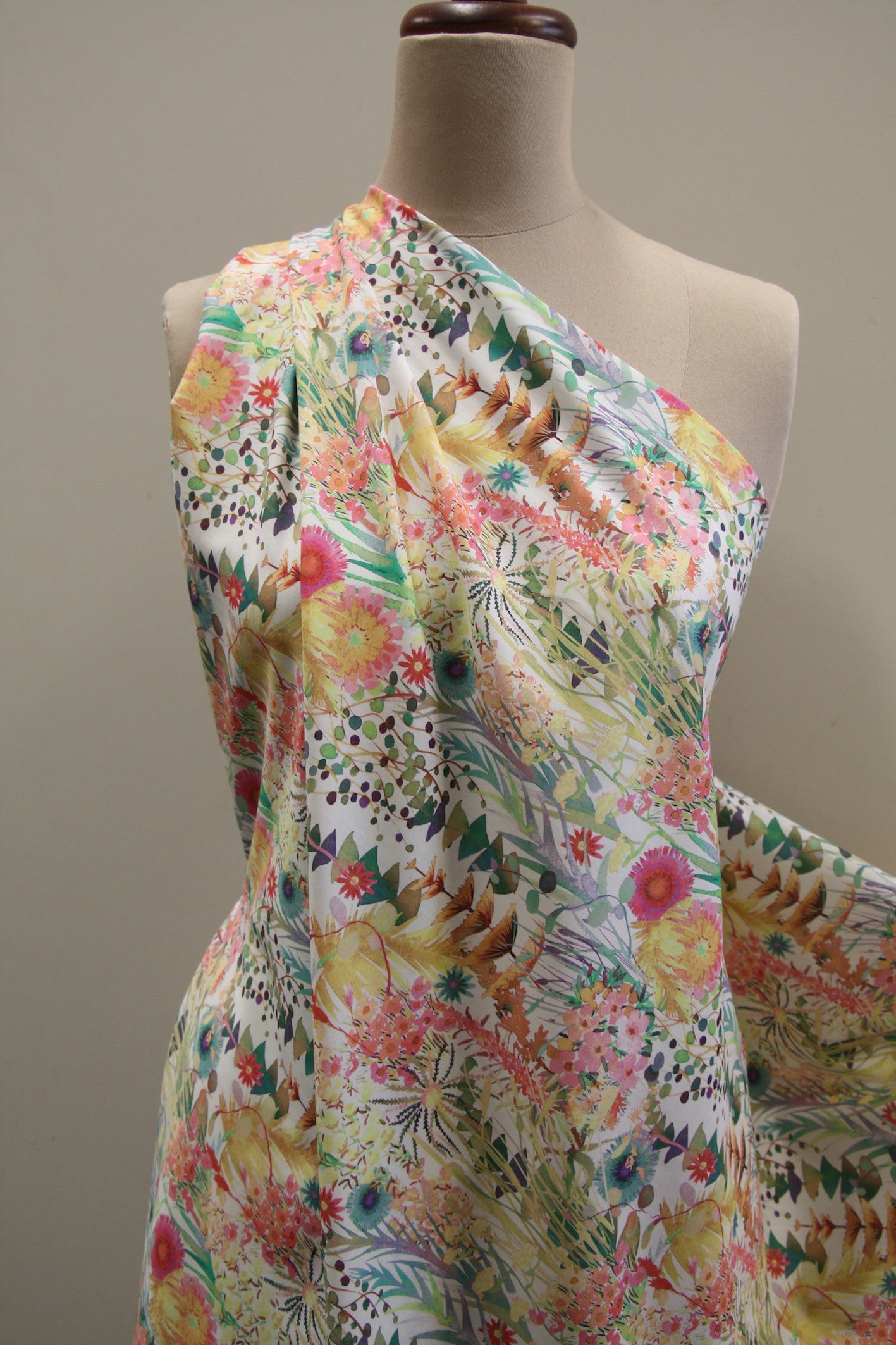 Tresco - Liberty Tana Lawn – Tessuti Fabrics - Online Fabric Store