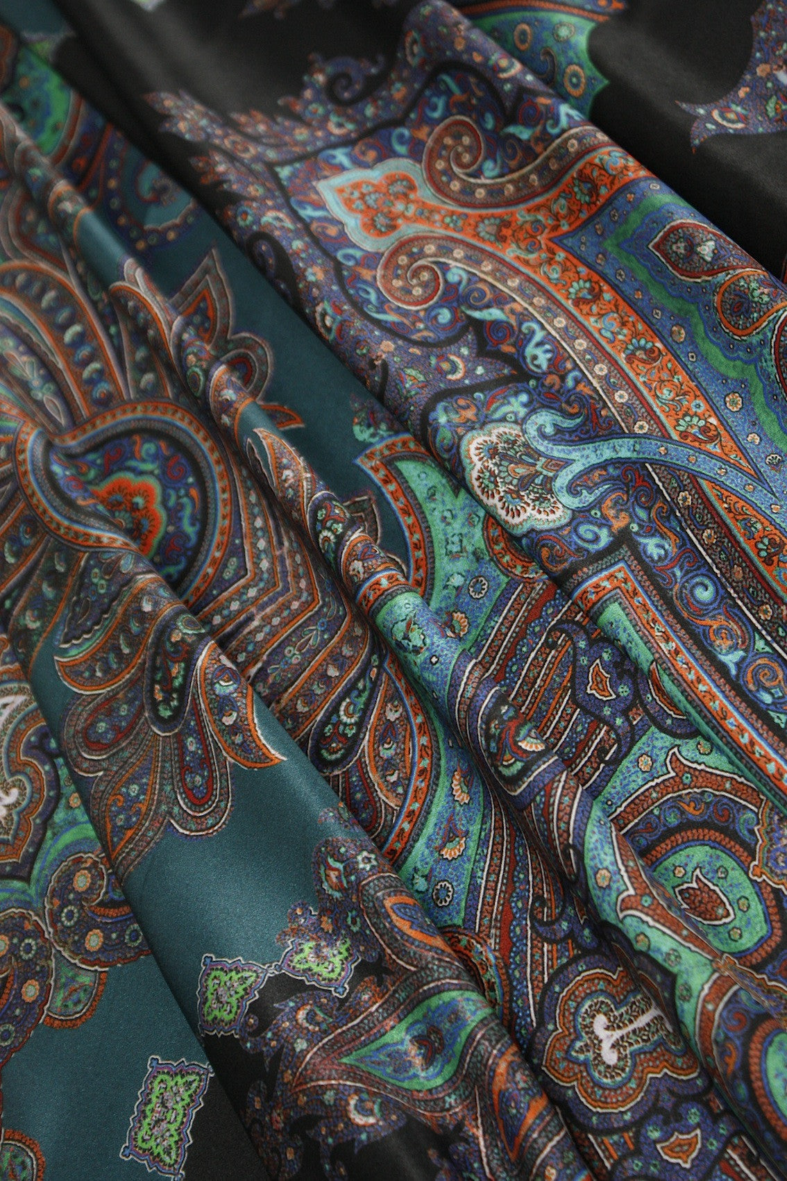 Petruccian Paisley – Tessuti Fabrics - Online Fabric Store