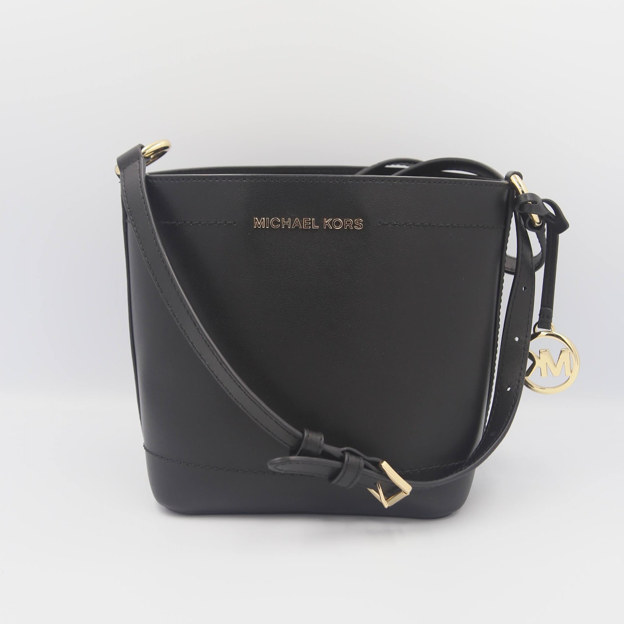 michael kors drawstring bucket bag