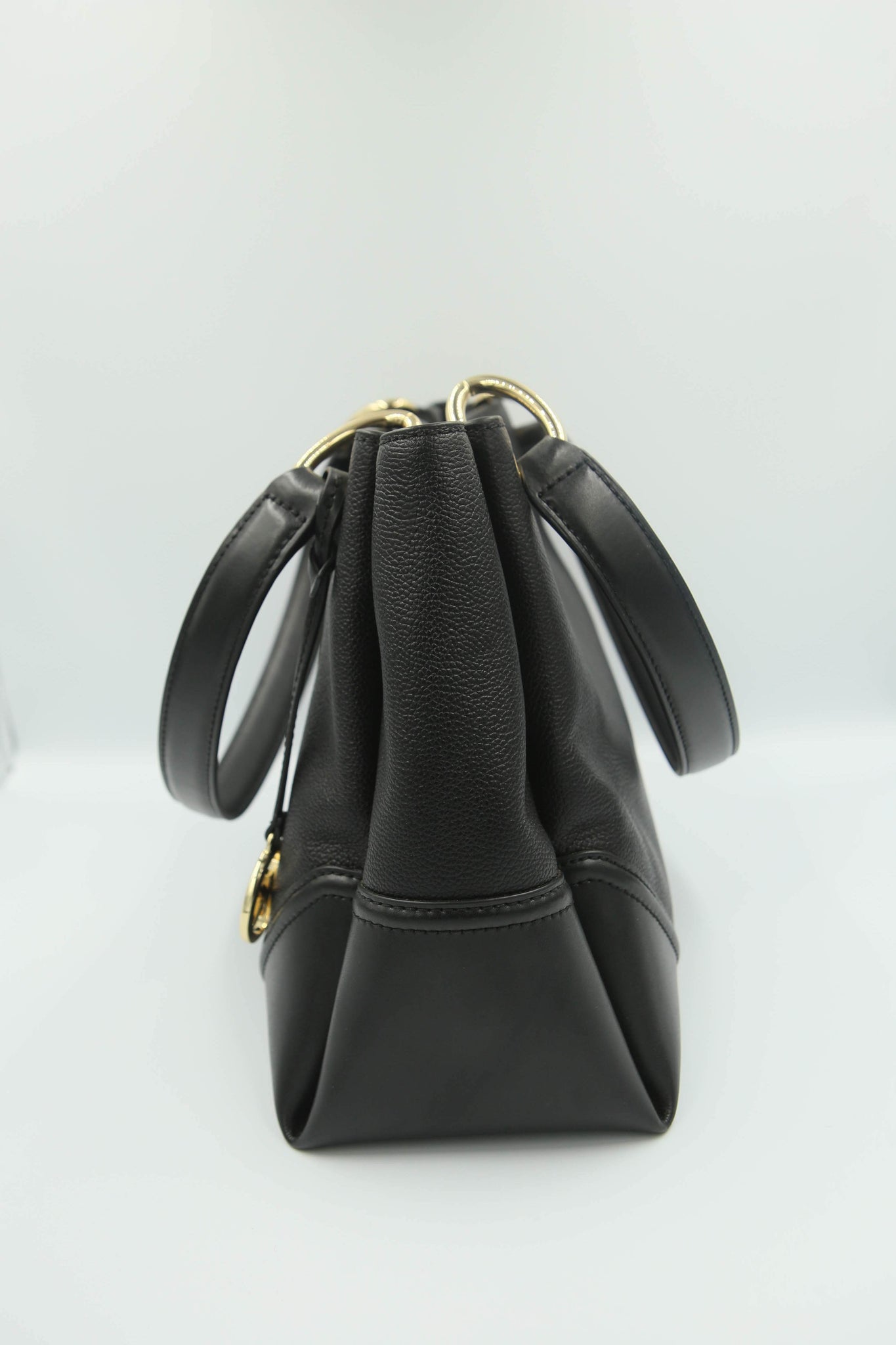 michael kors nicole large bucket bag