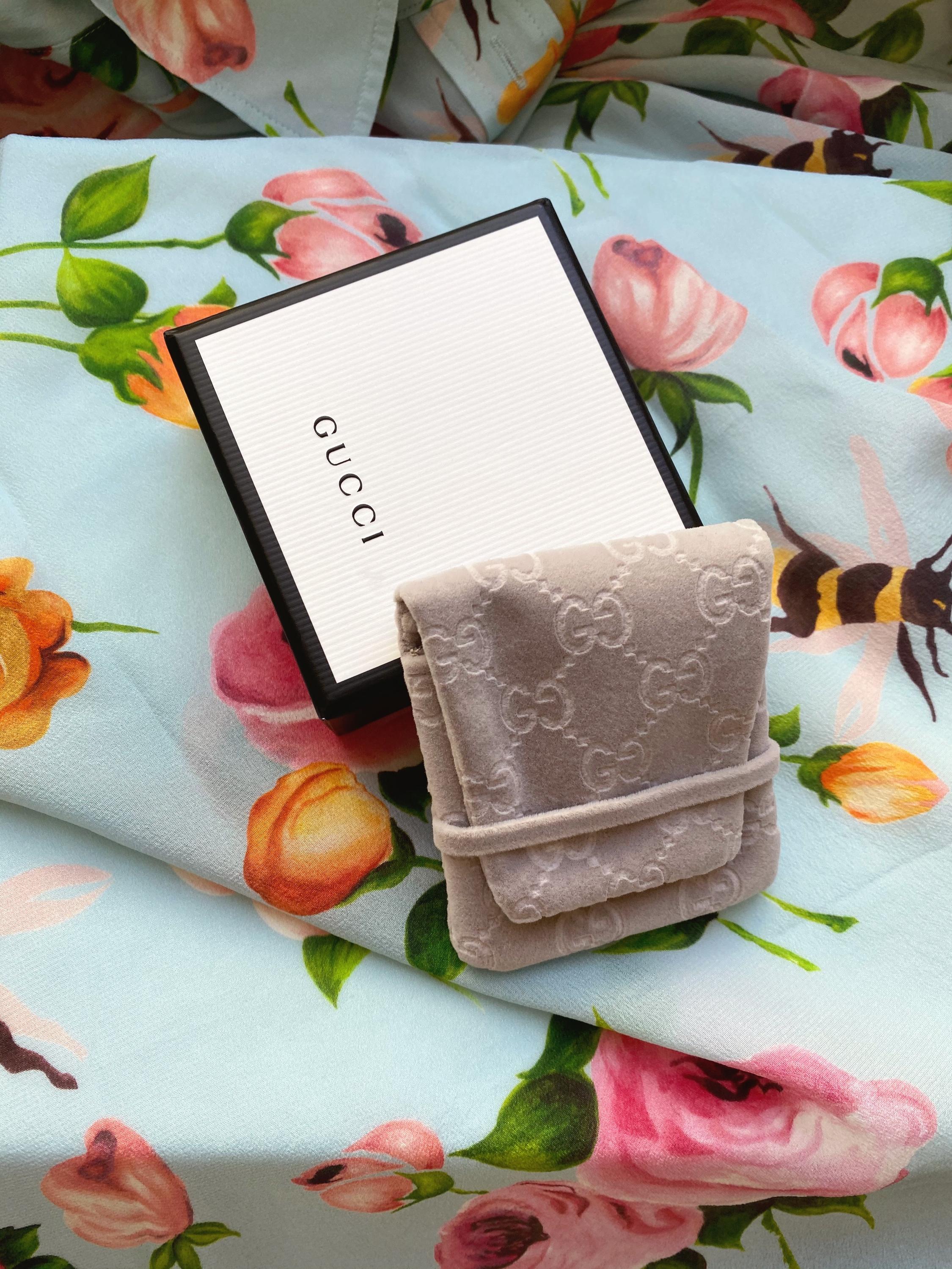 gucci jewelry pouch