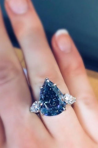 Blue Diamonds Ring Harry Winston