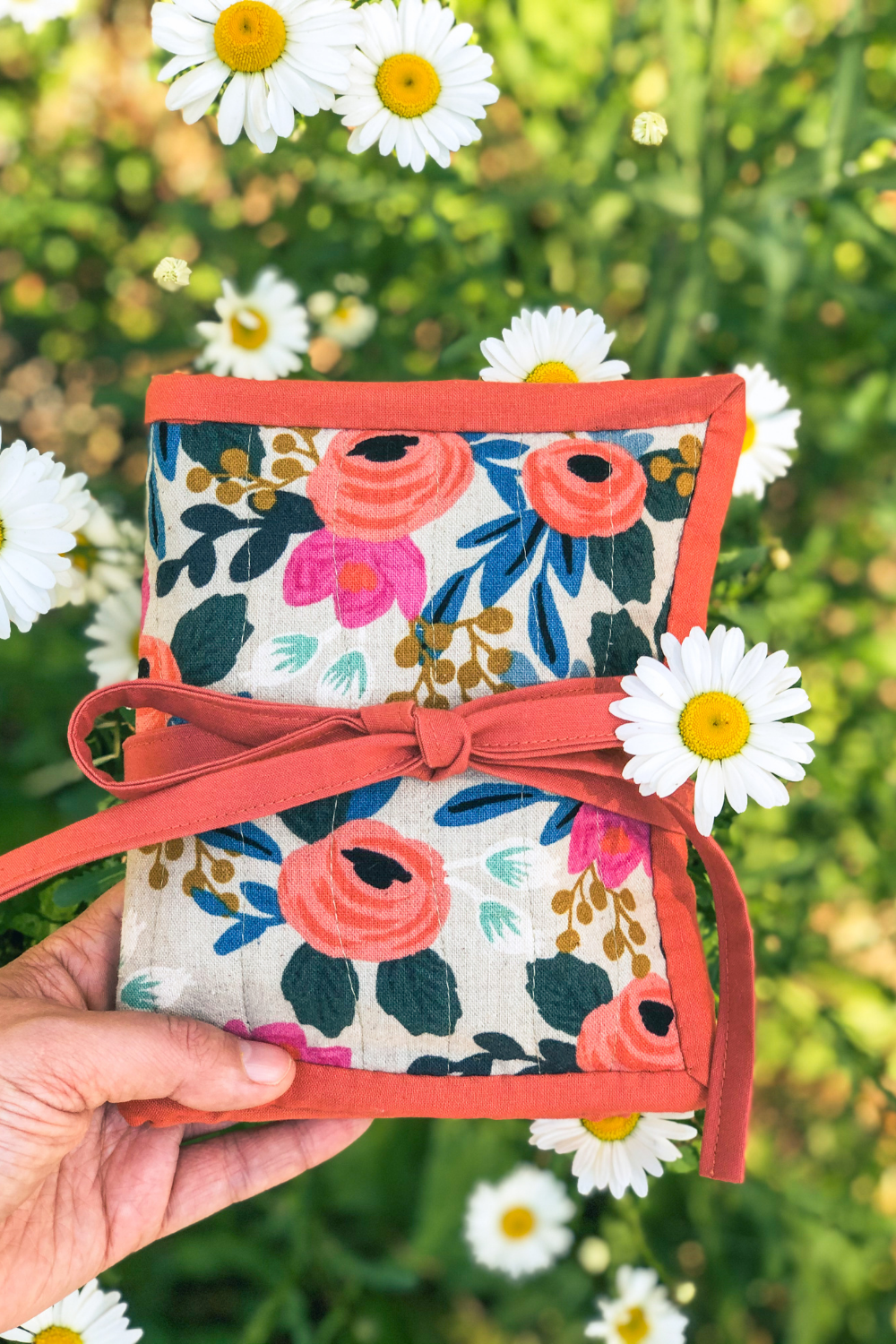 Goody Goody sewing kit in a floral print with orange binding | What's in Your Sewing Bag Michelle Bartholomew? Series by Shannon Fraser Designs #sewingbag