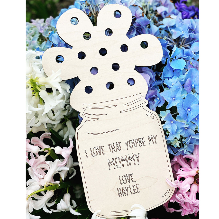 https://cdn.shopify.com/s/files/1/0017/2231/8946/products/Mother_s-Day-Mason-Jar-Flower-Holder-Craft-for-Kids---Special-Gift-for-Mom-_Set-of-3_--2-square_900x.jpg?v=1680327920