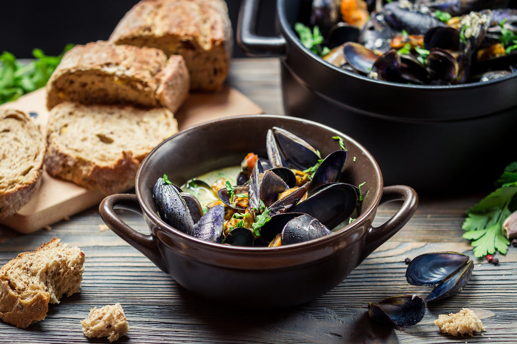 mussels with bread