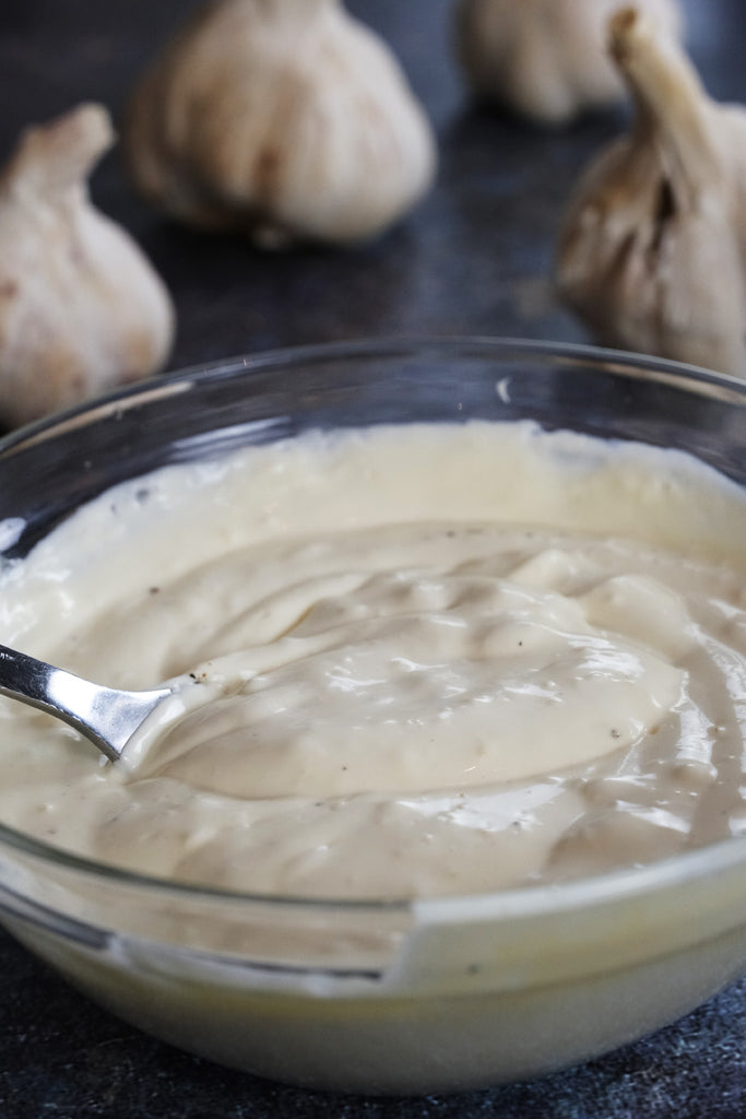 garlic sauce ready to be served
