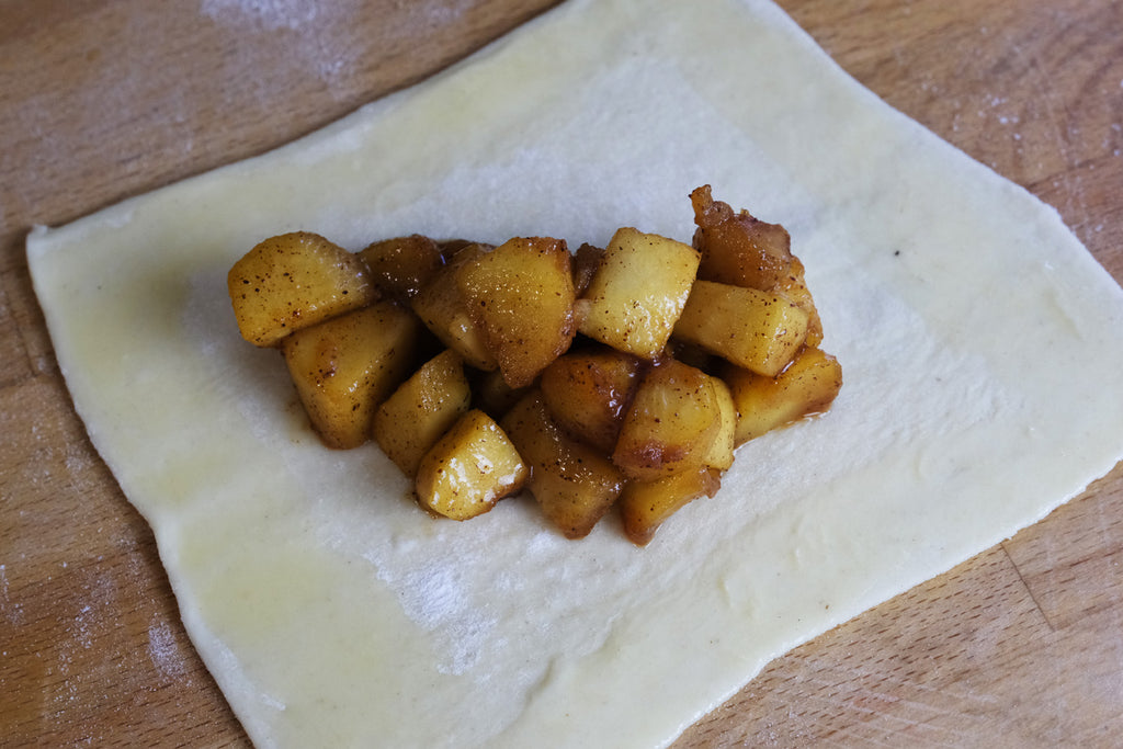 caramelized apples on the puff pastry