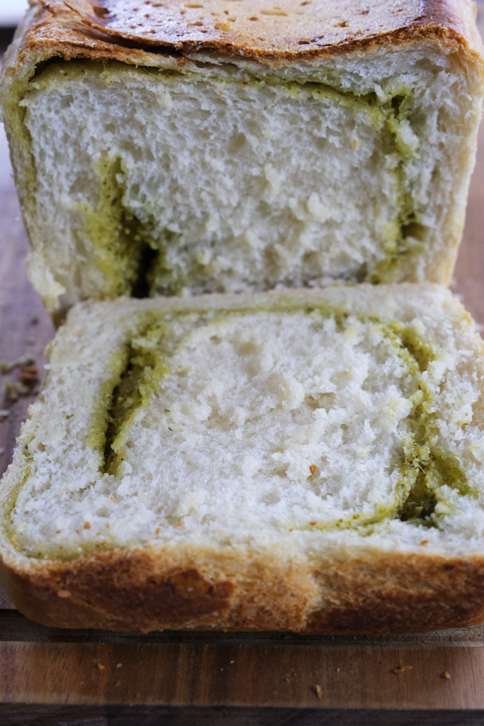 pesto bread ready to be served