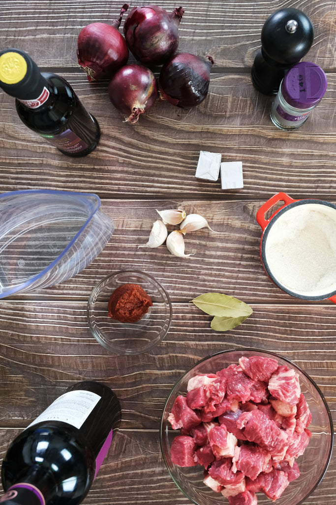 Ingredients for Brised Chuck Roast with Balsamic Vinager and Red Onion recipe