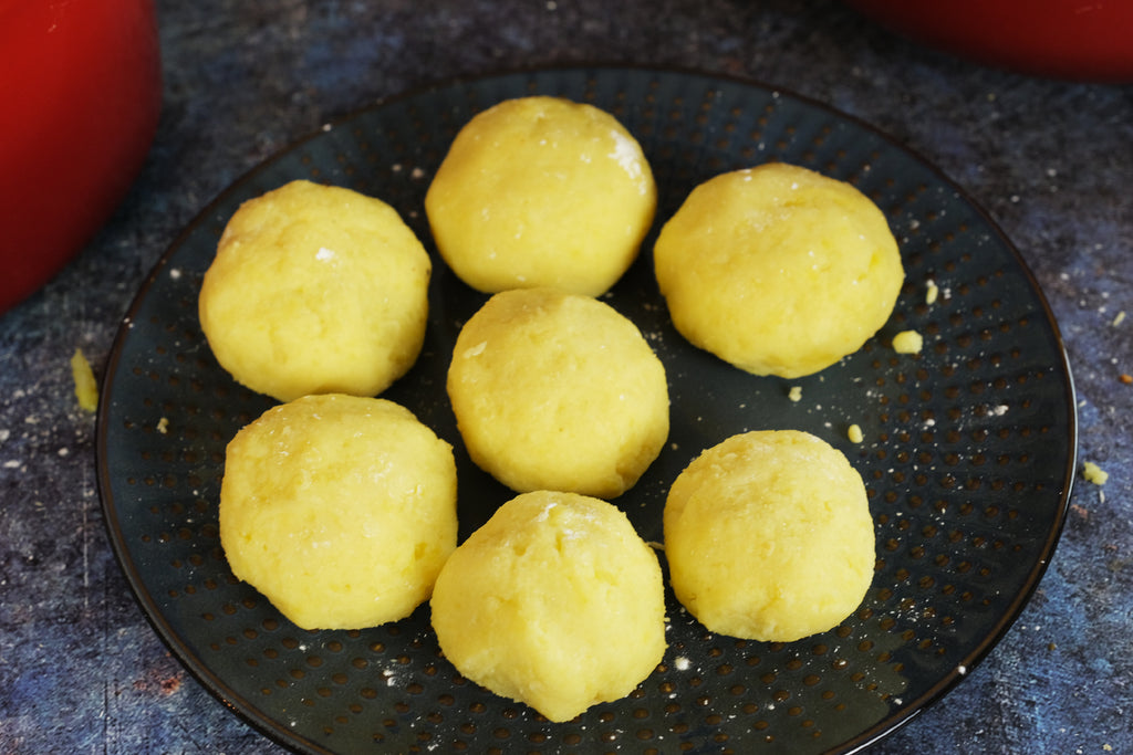 Papas Rellenas balls on a plate