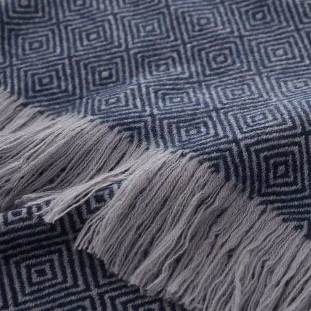 Dark blue & Light grey Uyuni Decke | Home & Living inspiration | URBANARA