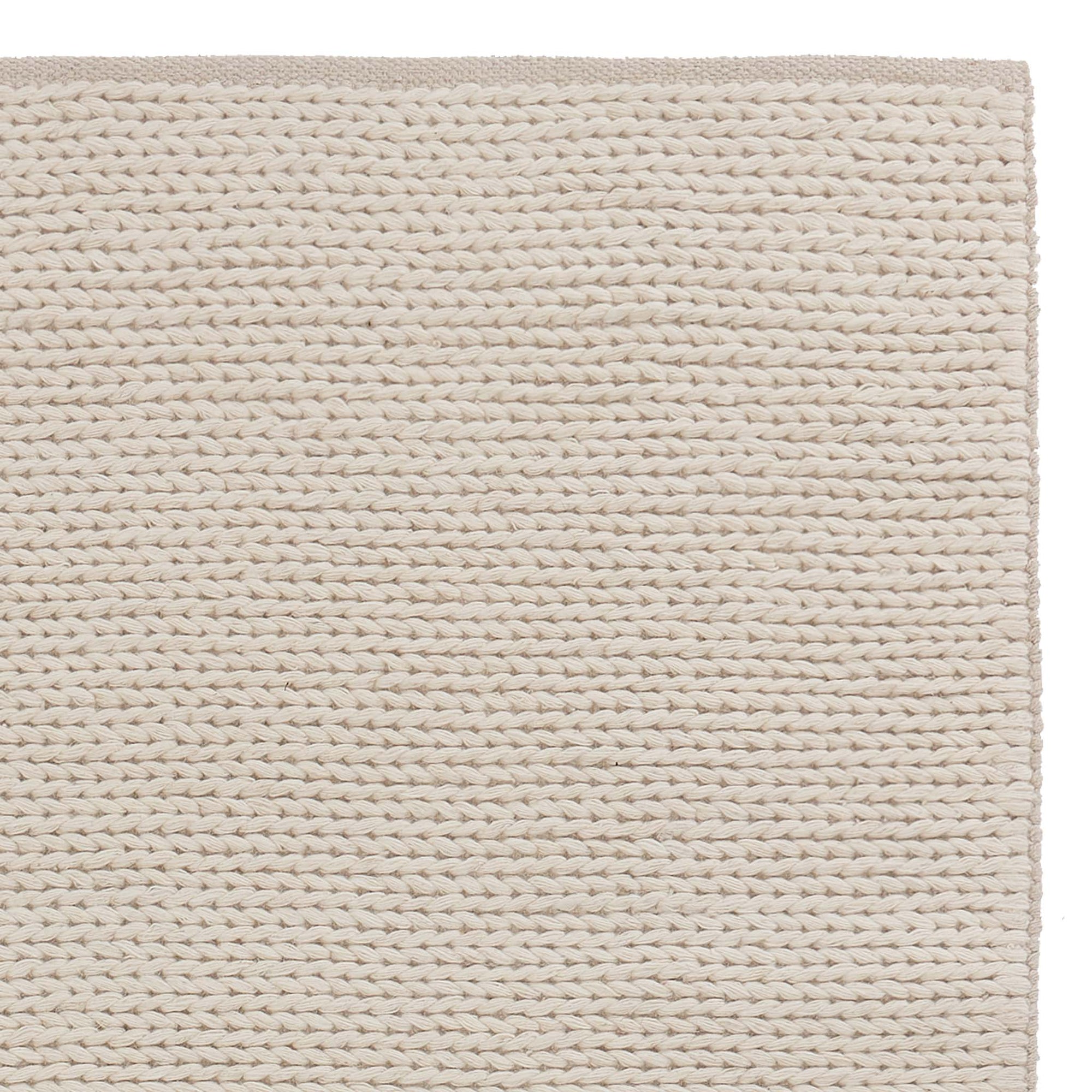 Kalasa wool rug, off-white, 100% wool | URBANARA