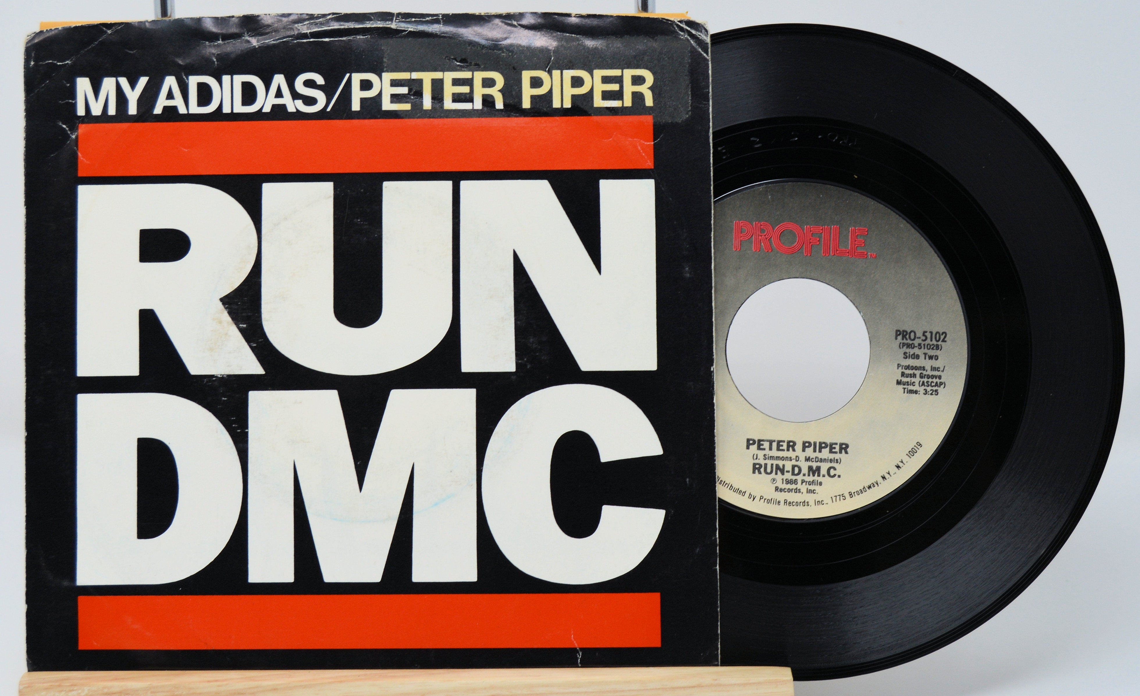 Egomanía empleo encender un fuego Run DMC - My Adidas / Peter Piper, Year 1986, Vinyl 7 Inch, 45RPM – Joe's  Albums