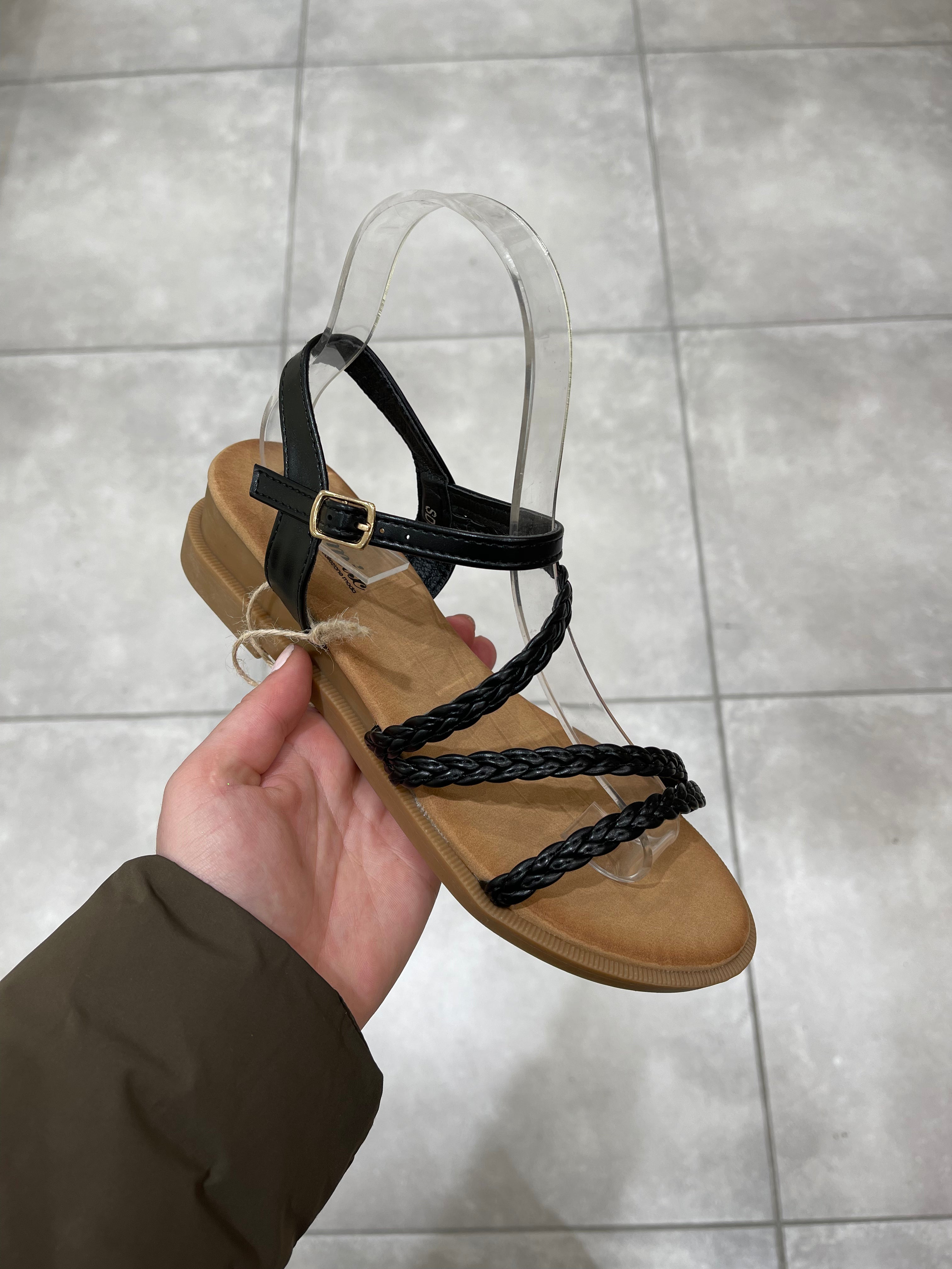 Flet sandaler - Ingen – Krone 1