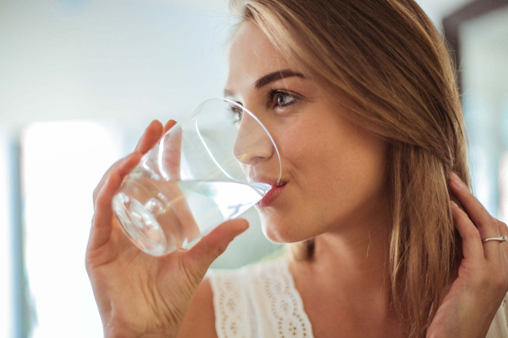 5 Ways to Drink More Water Daily - Probelle - We Healthify Your Beauty