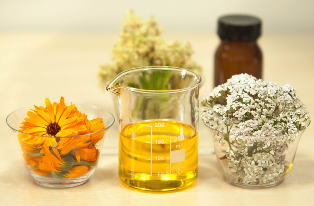 essential oils flowers natural
