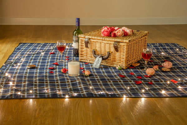 Picnic hamper with roses | The Greenfield Collection