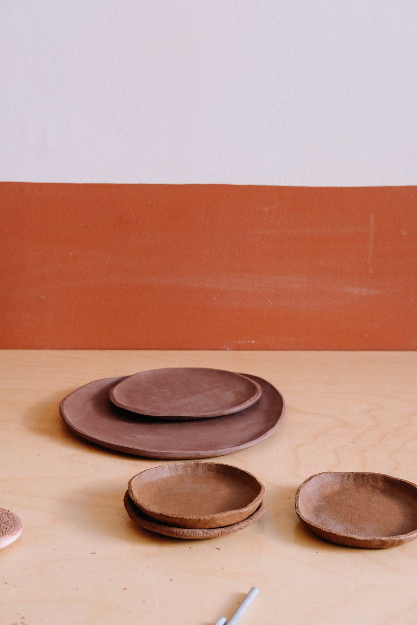 Meeting and interview with ceramist Lola Moreau on Brutal Ceramics