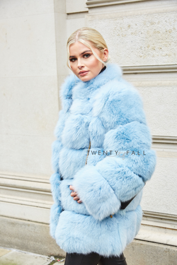 blue fox fur collar