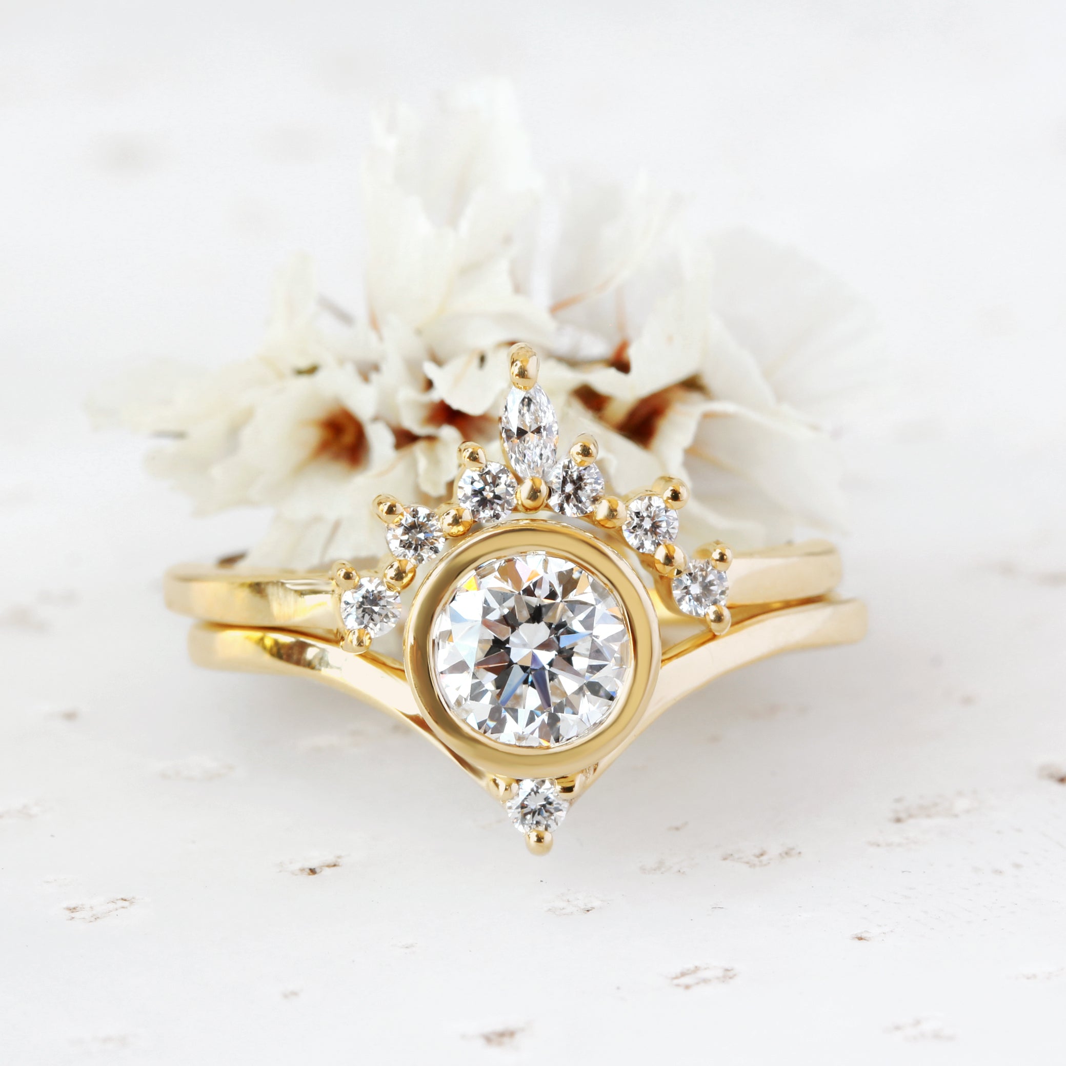 Unique Diamond Wedding Rings Set - Valentia & Cupid
