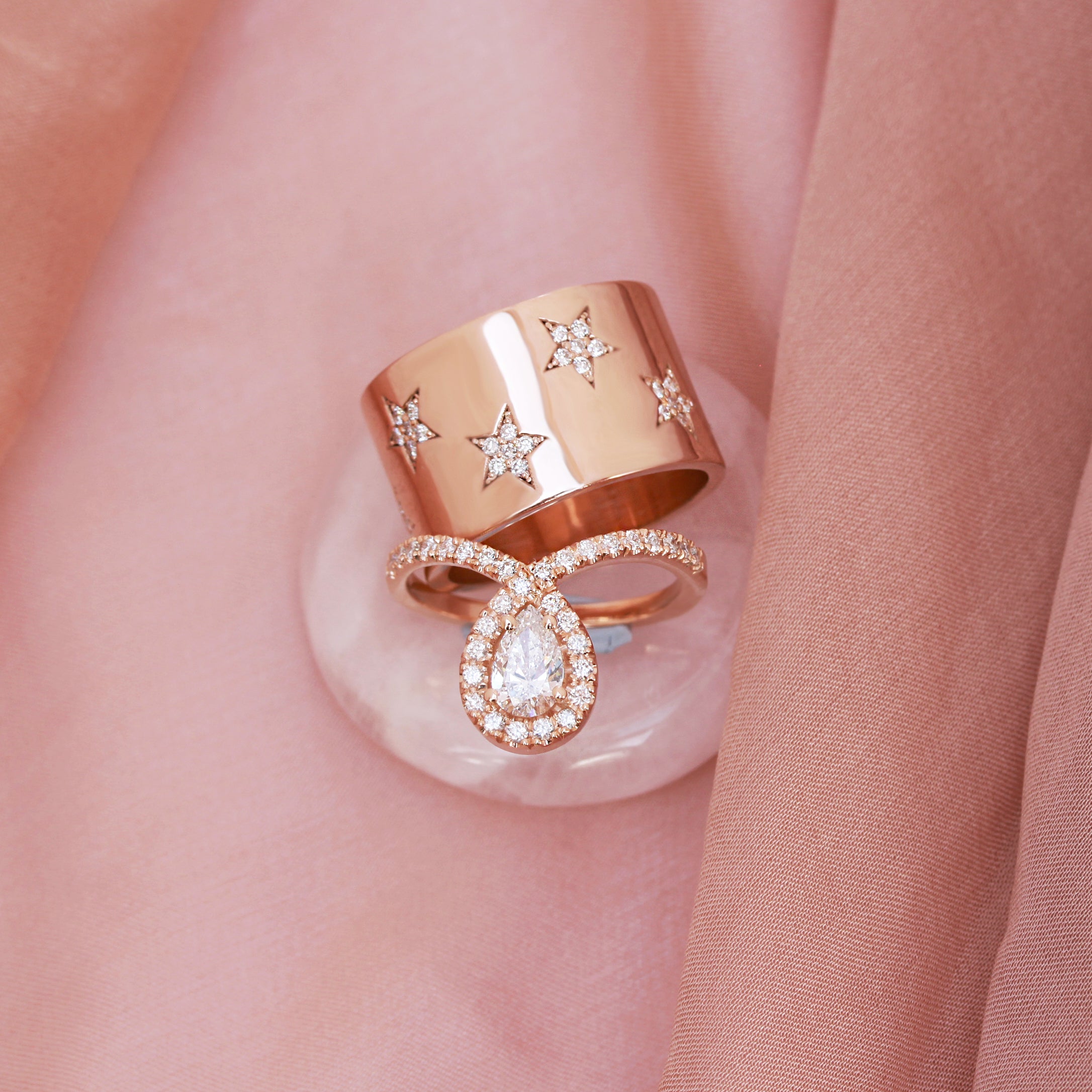 Idylle Blossom Ring Set 18K Tricolor Gold with Diamonds