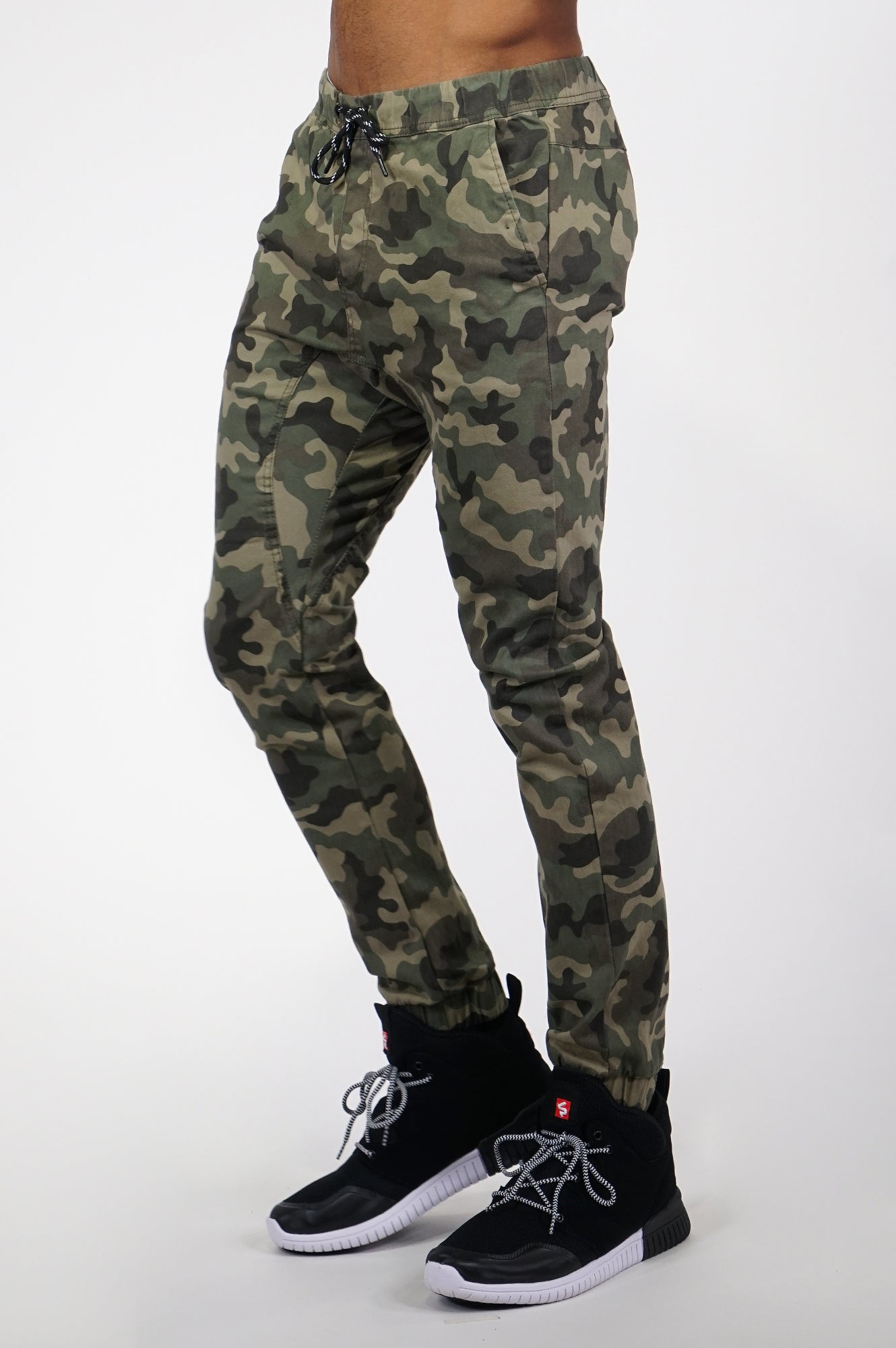 mens camo twill joggers