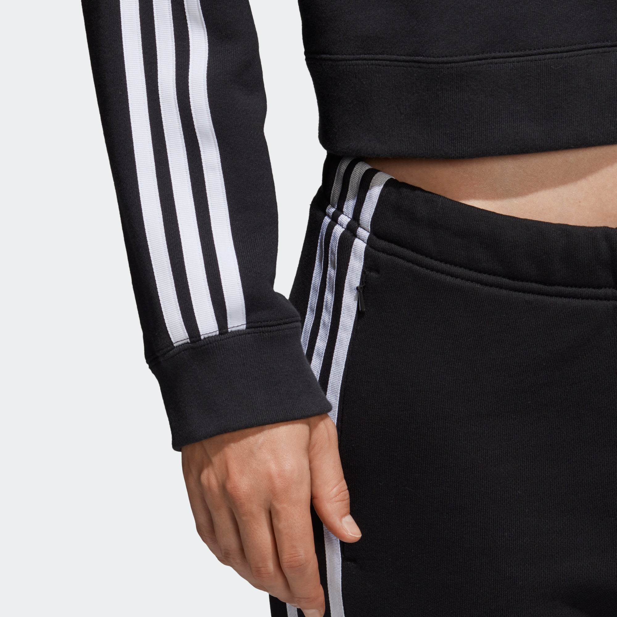 adidas cropped hoodie cy4766