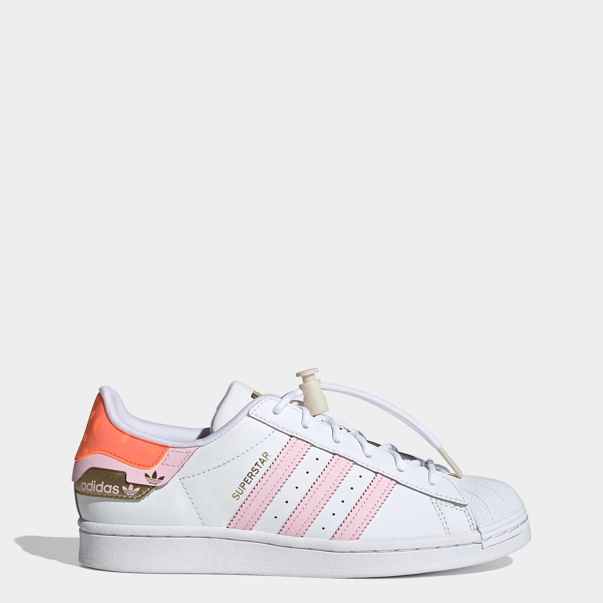 single Gelijk Charles Keasing WMNS adidas Superstar Shoes White Toggle H00659 | Chicago City Sports