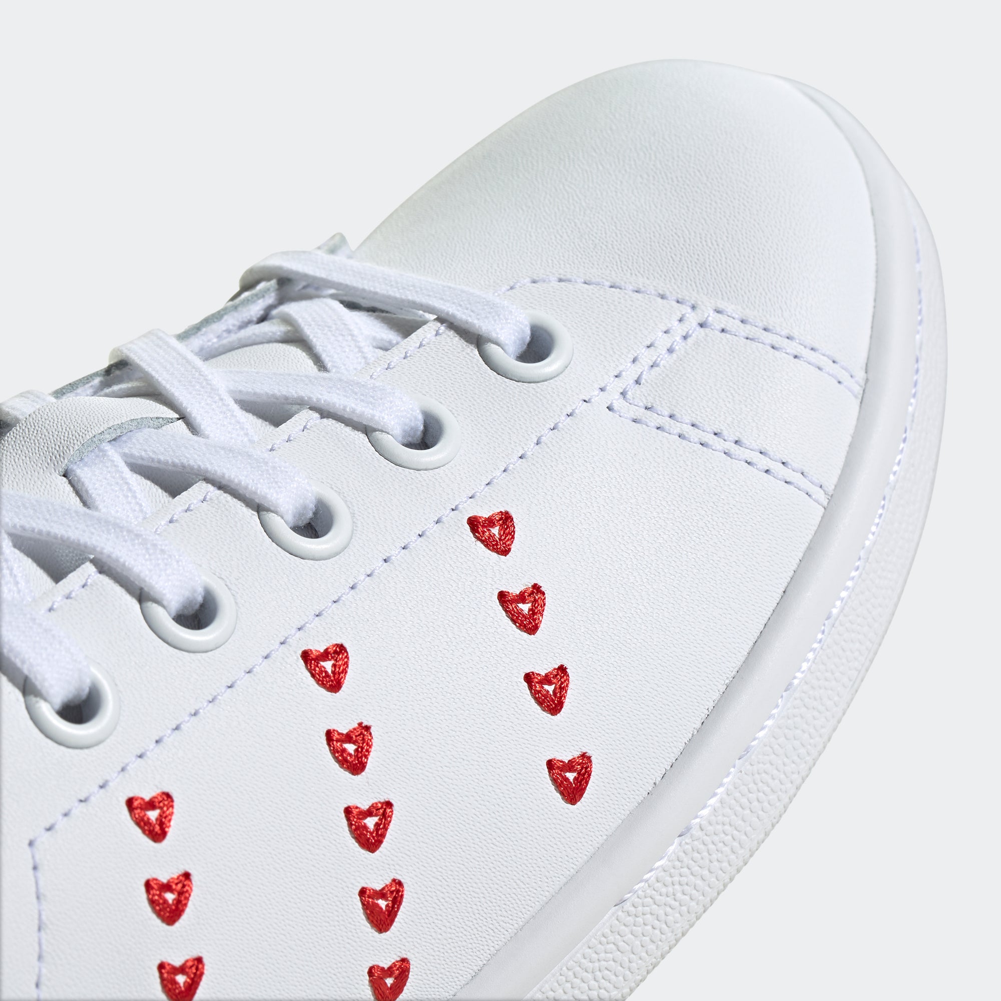 adidas stan smith heart stripe