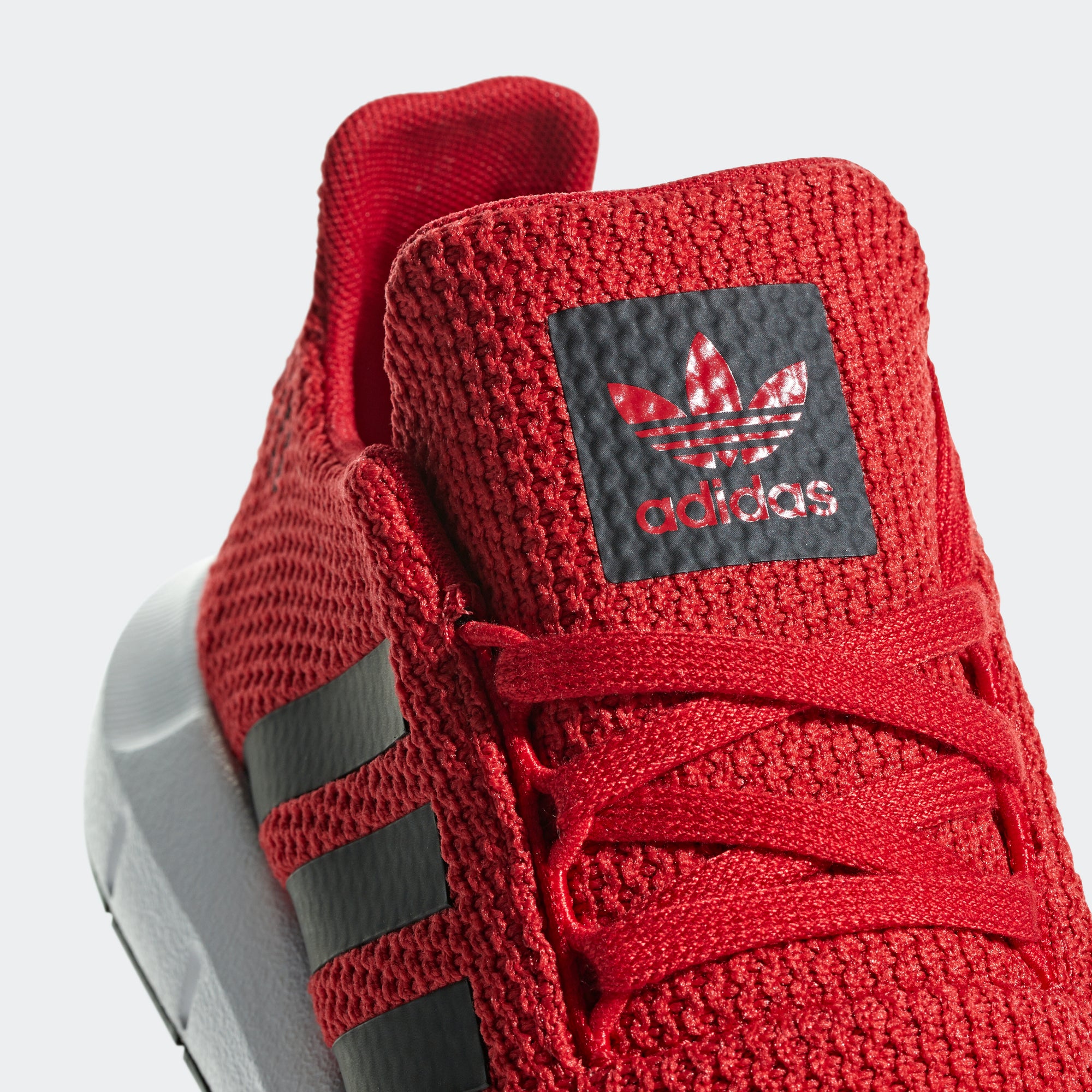 adidas originals junior swift run