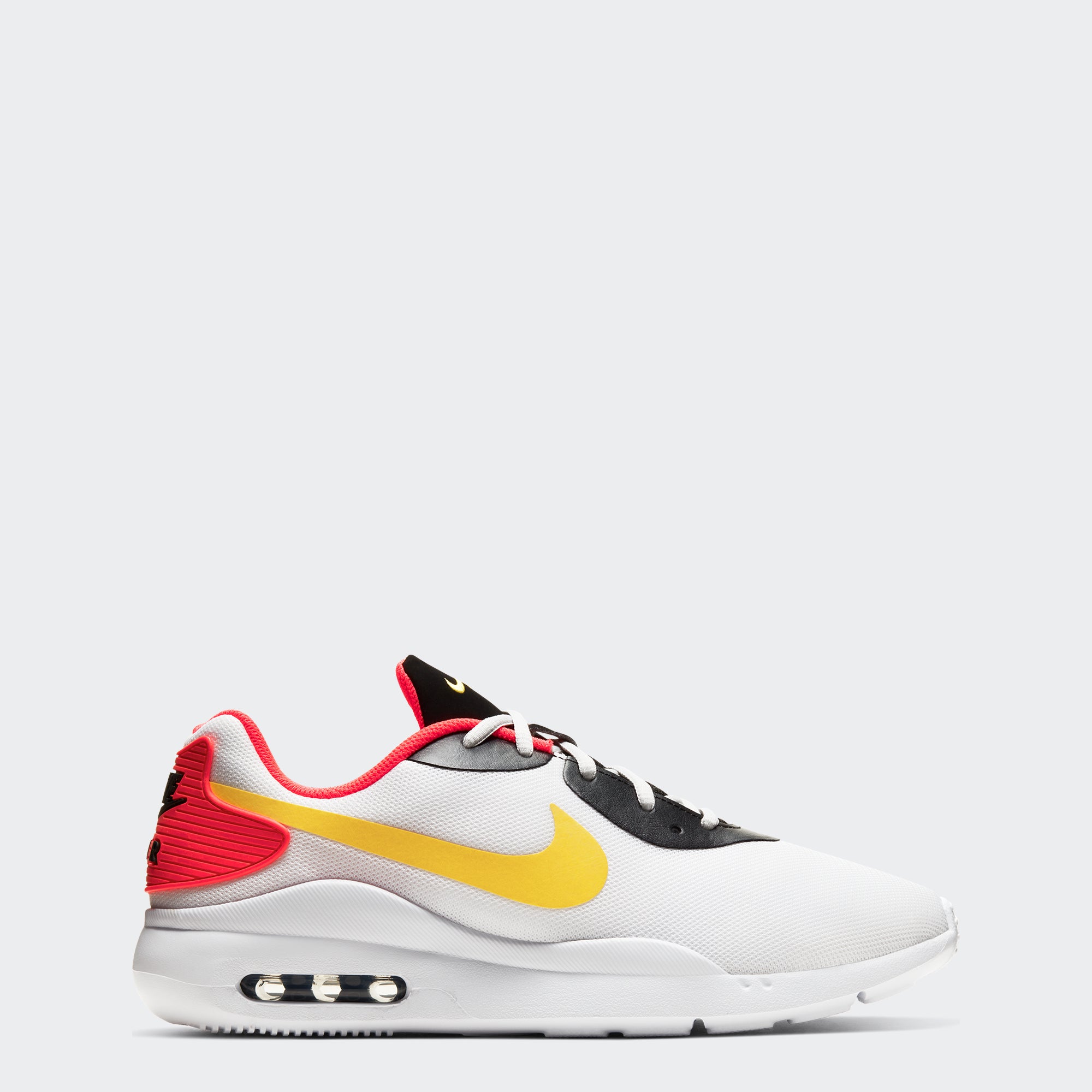 white nike air max oketo