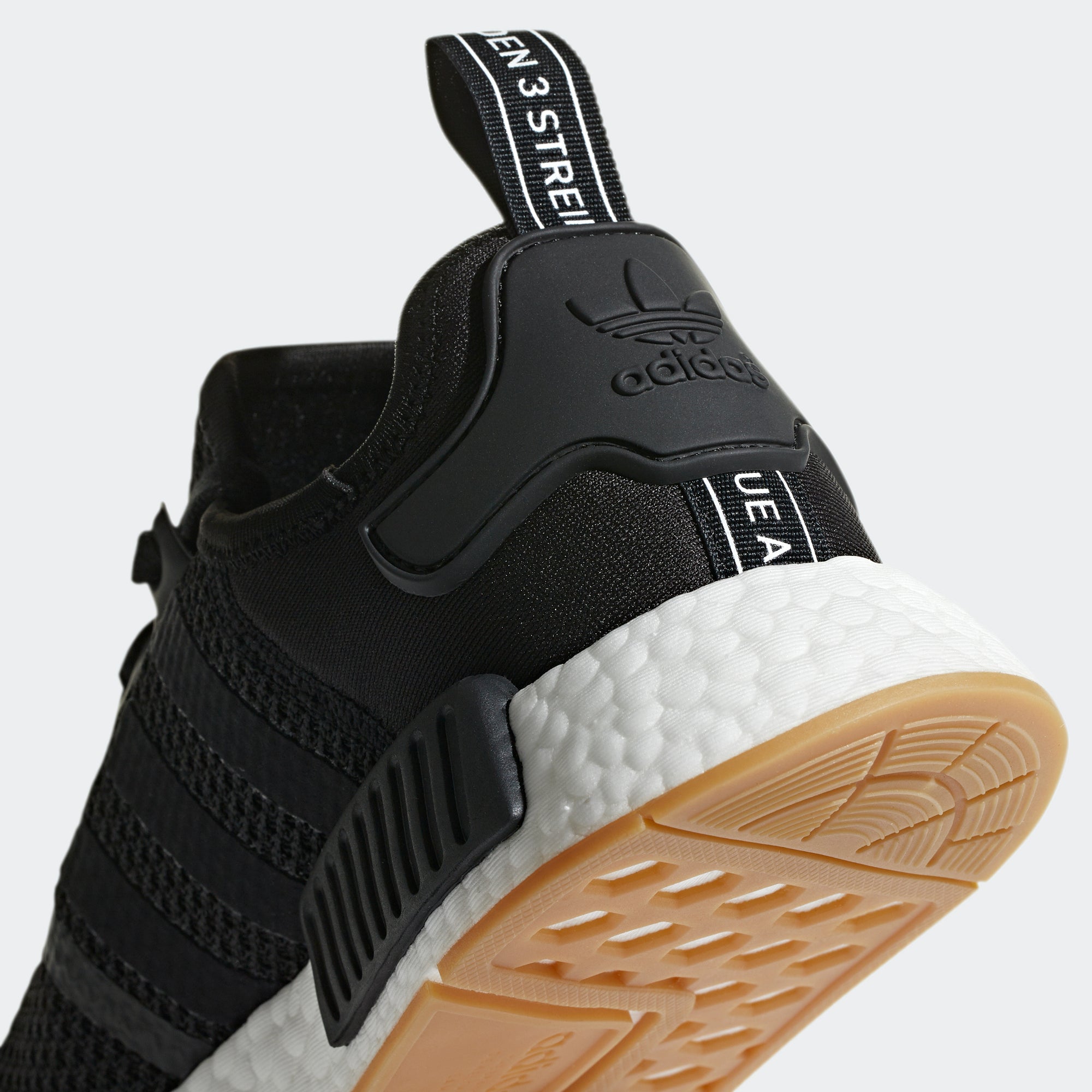 nmd_r1 b42200