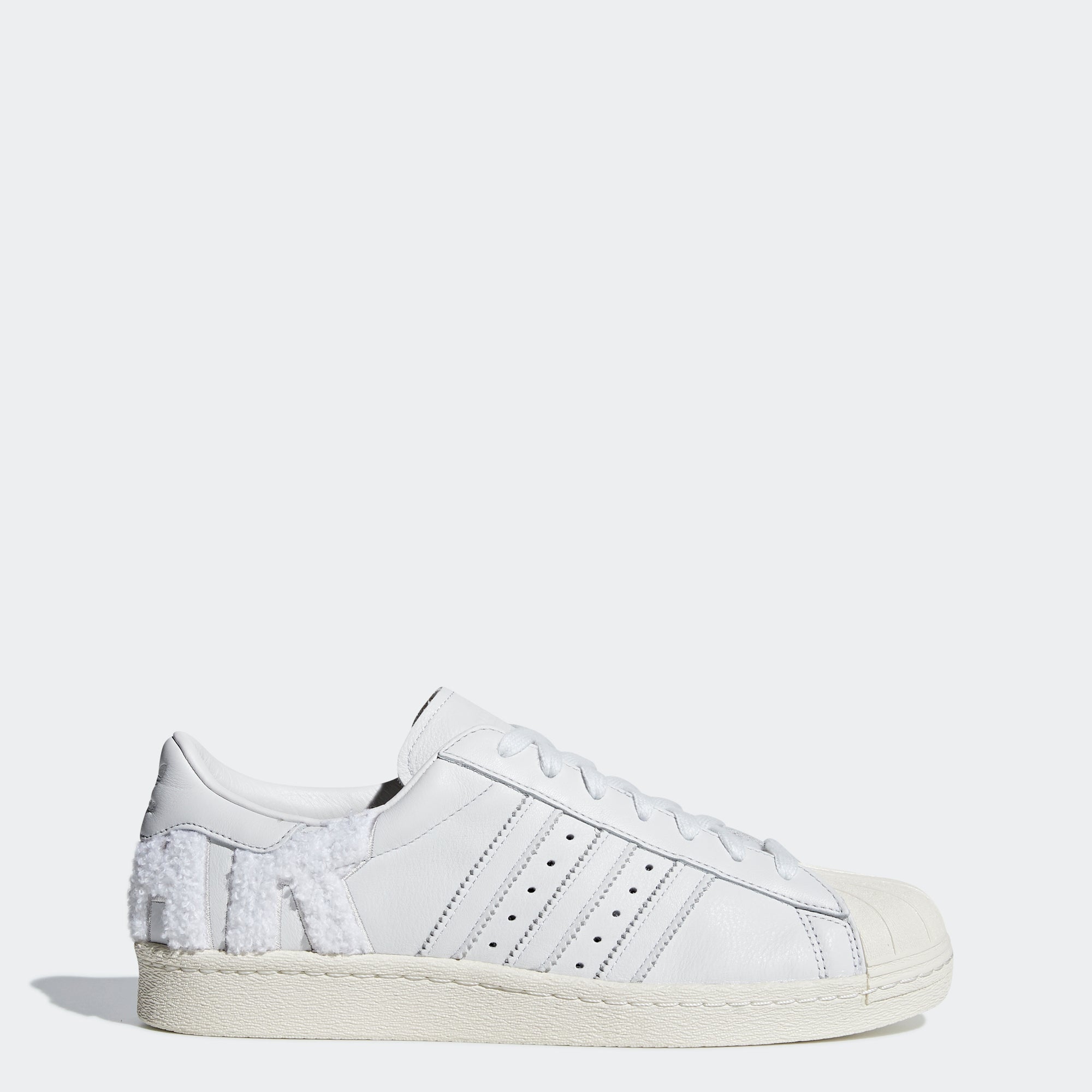 adidas sports white shoes